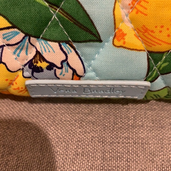 NWT vera bradley grand traveler duffel bag lemon grove - Picture 3 of 10